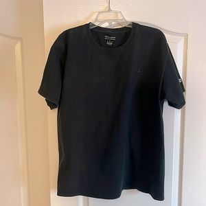 Black Champion shirt (L)